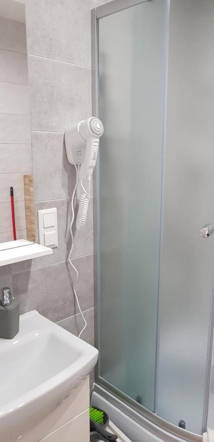 Apartamenty Maja -Pokoje - Domy Wakacyjne -Basen Podgrzewany -Jacuzzi - Sauna Łeba Exterior foto
