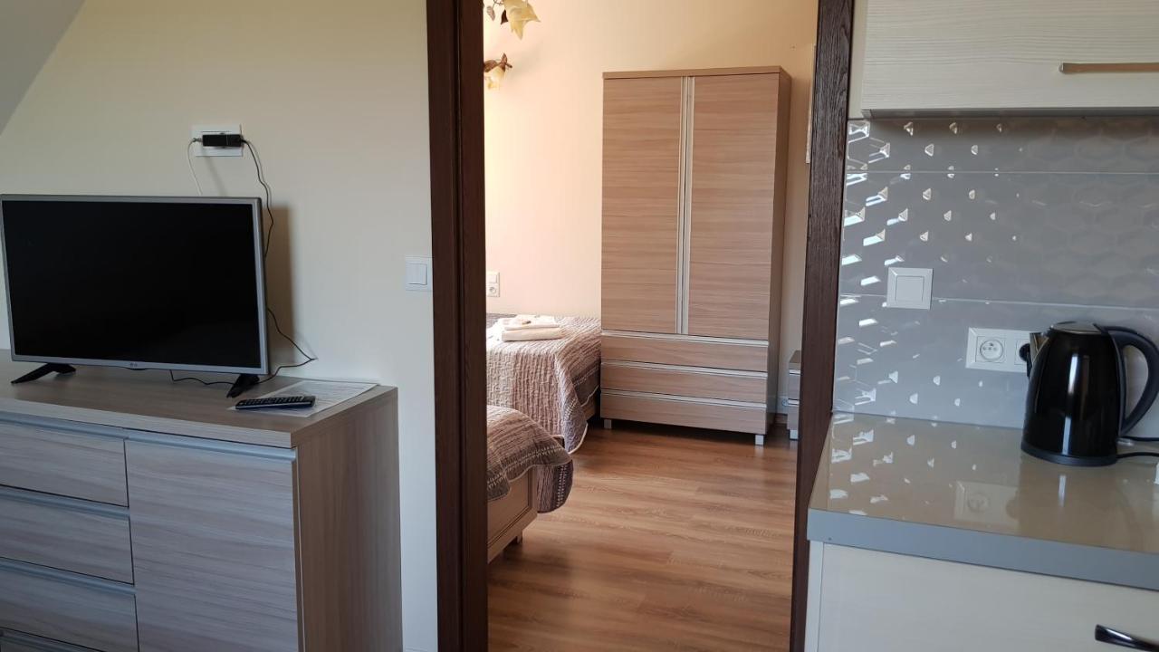 Apartamenty Maja -Pokoje - Domy Wakacyjne -Basen Podgrzewany -Jacuzzi - Sauna Łeba Exterior foto